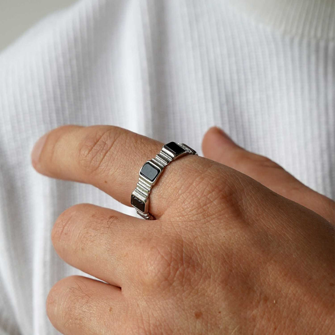 Pillar Band Ring - Onyx