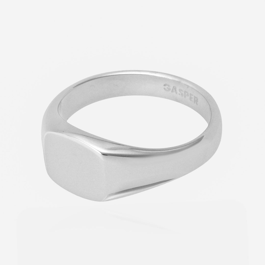 Essential Signet Ring